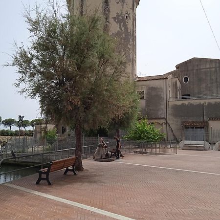 Casa Vacanze Torre Di Mola 포르미아 외부 사진
