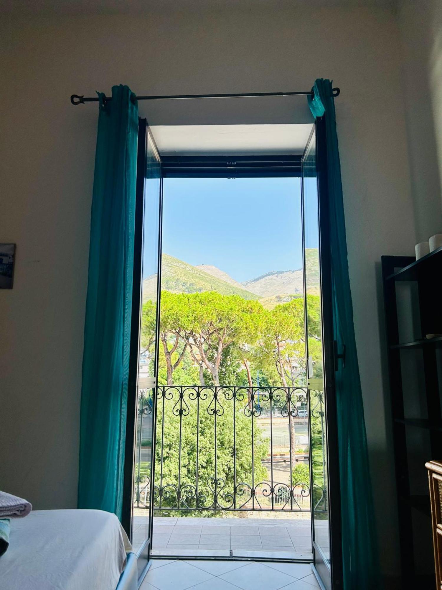 Casa Vacanze Torre Di Mola 포르미아 외부 사진